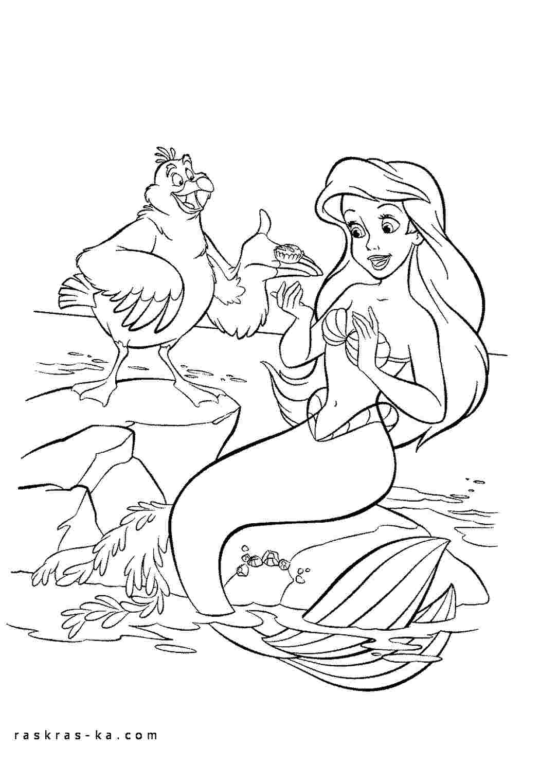 Раскраски Русалка сидит на камне, а ей птица предлагает пирожное. Раскраски раскраски по сказкам Андерсена 