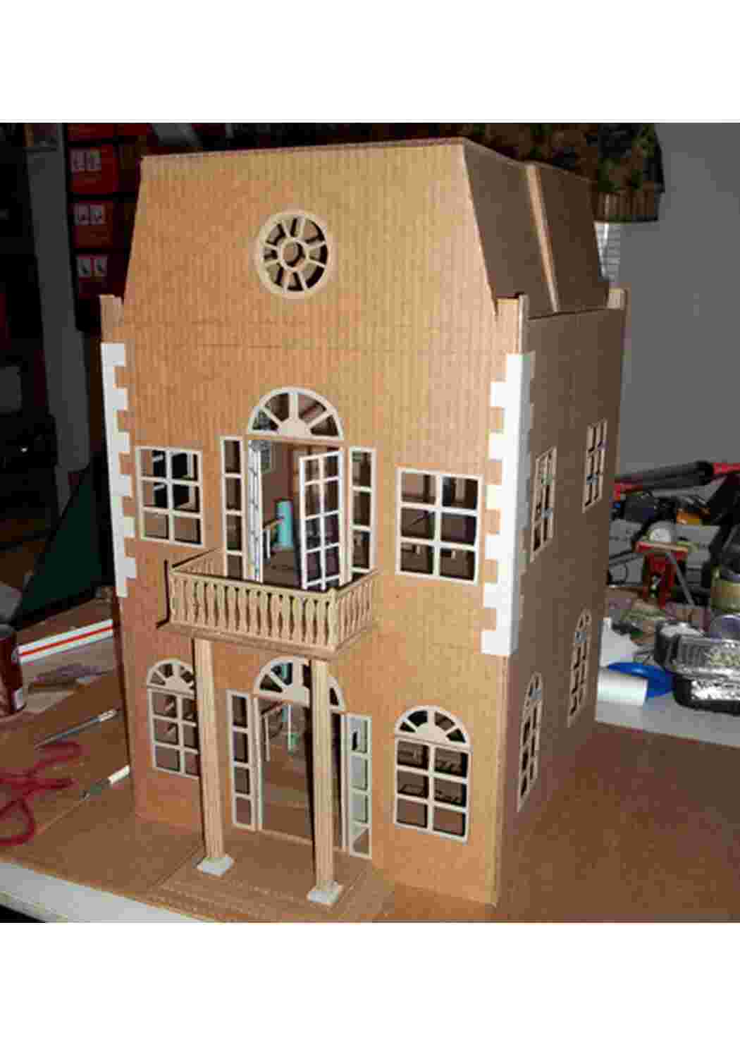 Двухэтажный домик из картона